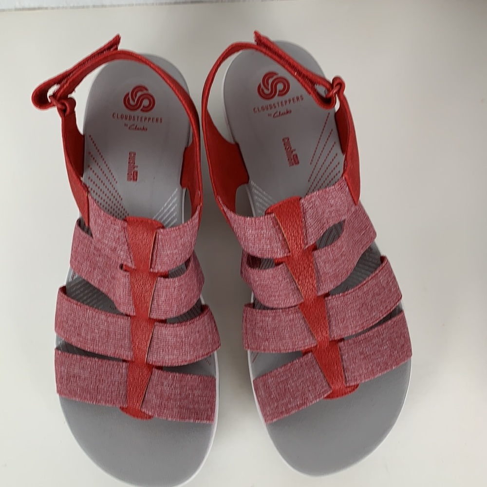 NIB Clarks Arla Shaylie Strappy Sport Sandal 9.5M